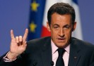 Salut_cornu_sarkozy