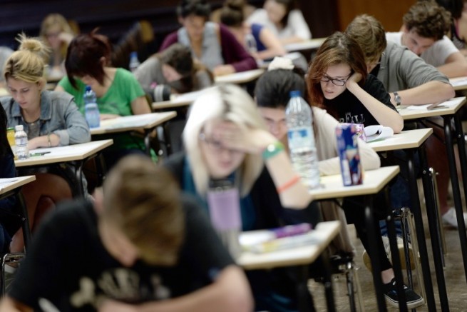 156591-apb-2017-les-cles-pour-bien-orienter-vos-enfants-apres-le-baccalaureat.jpg