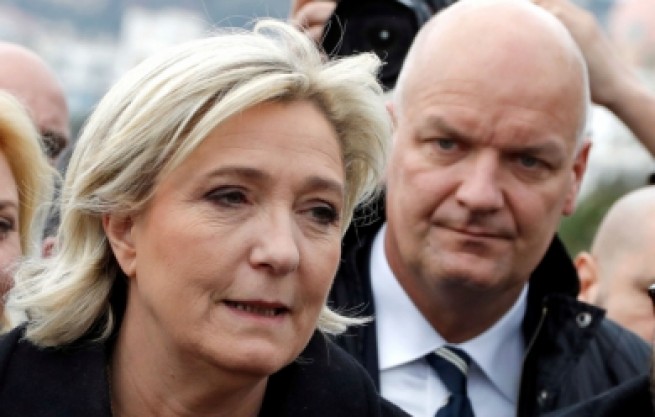 156606-marine-le-pen-conteste-avoir-admis-un-emploi-fictif-devant-l-organisme-antifraude-deue.jpg