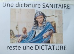 Dictature Sanitaire MAcron 1.JPG