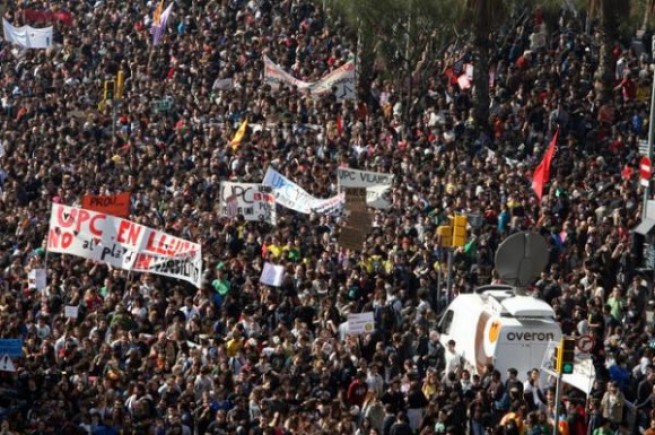 43321-Valence-protestations des étudiants des 580x385. Jpg