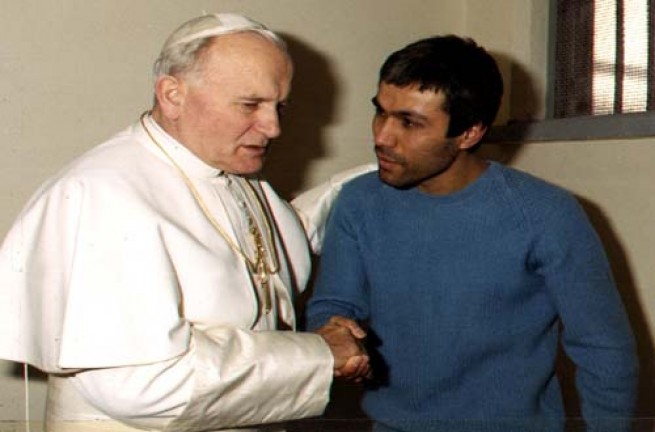 16514-mehmet-ali-agca-et-jp-2.jpg