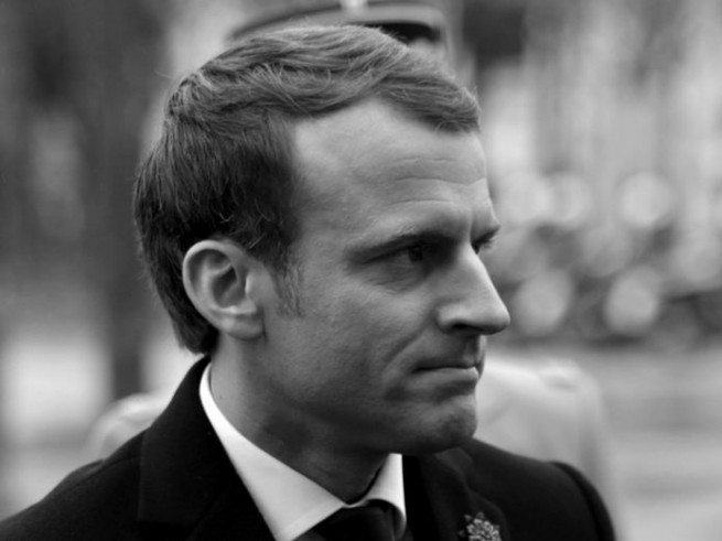 182539-macron-nb.jpg