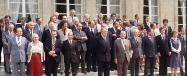 182816-1981-1er-gouvernement.jpg