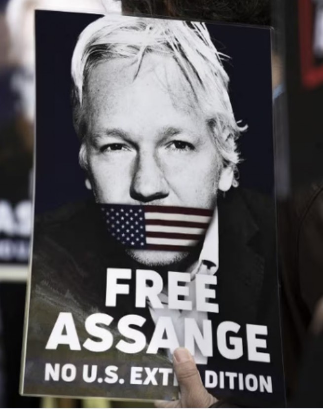 184027-assange-1.png