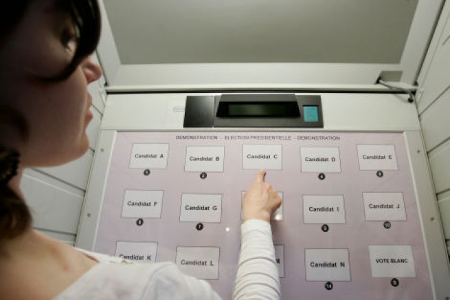 44192-une-machine-a-voter.jpg