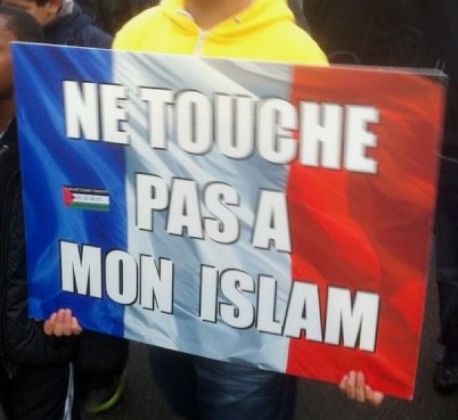 56435-touche-pas-islam.jpg
